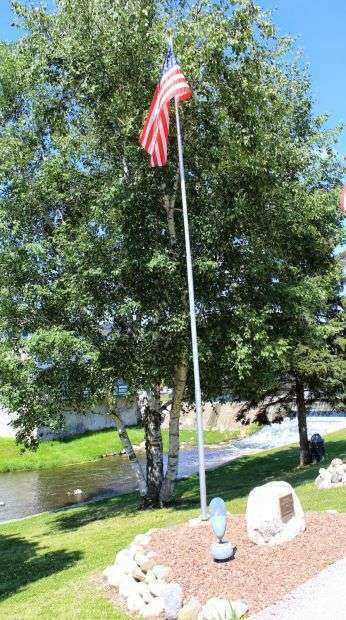 PLYMOUTH SPANISH AMERICAN WAR MEMORIAL FLAGPOLE PLAQUE