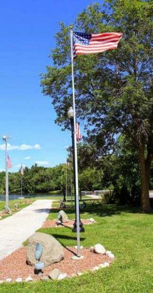 PLYMOUTH AMERICAN CIVIL WAR MEMORIAL FLAGPOLE