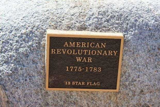 PLYMOUTH AMERICAN REVOLUTIONARY WAR MEMORIAL FLAGPOLE PLAQUE