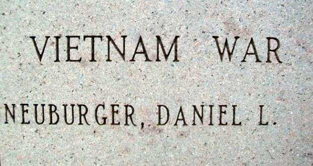 ELLIS COUNTY WAR MEMORIAL STONE D