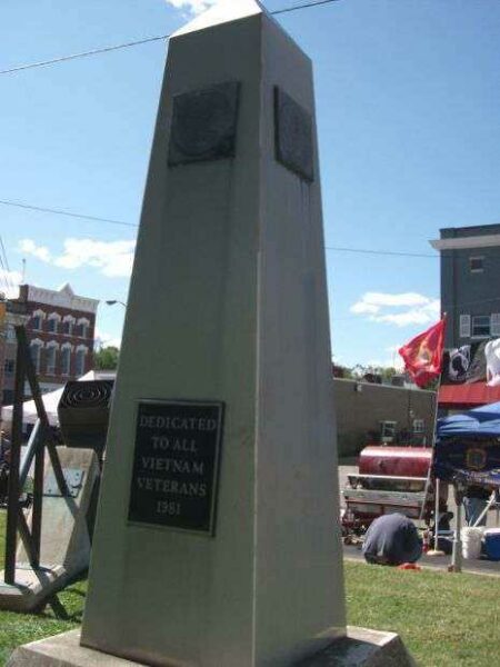 WARRICK COUNTY VIETNAM VETERANS MEMORIAL