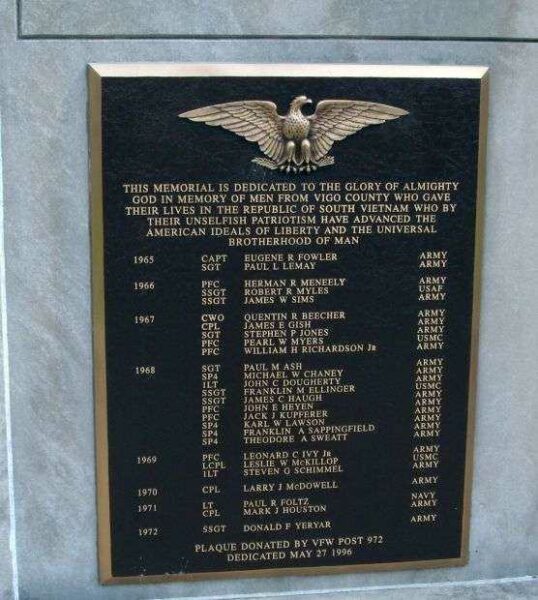 VIGO COUNTY VIETNAM WAR MEMORIAL HONOR ROLL PLAQUE
