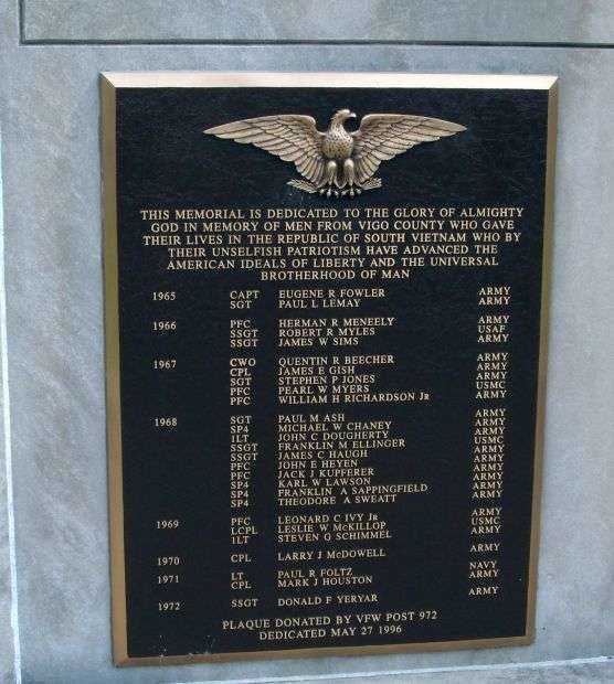 VIGO COUNTY VIETNAM WAR MEMORIAL HONOR ROLL PLAQUE