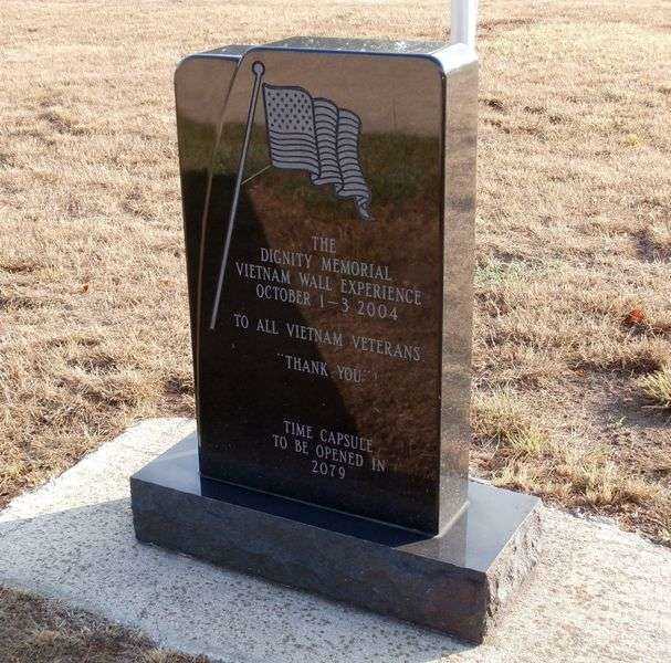 THE DIGNITY MEMORIAL VIETNAM WALL EXPERICENCE