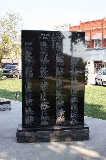 SCOTT COUNTY WAR VETERANS MEMORIAL STONE C
