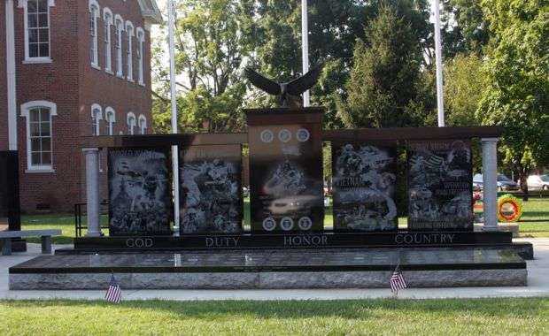 SCOTT COUNTY WAR VETERANS MEMORIAL FRONT CENTER