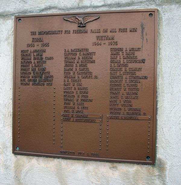 HOBART WAR VETERANS MEMORIAL PLAQUE B