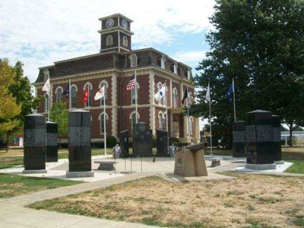 EFFINGHAM COUNTY VETERANS MEMORIAL