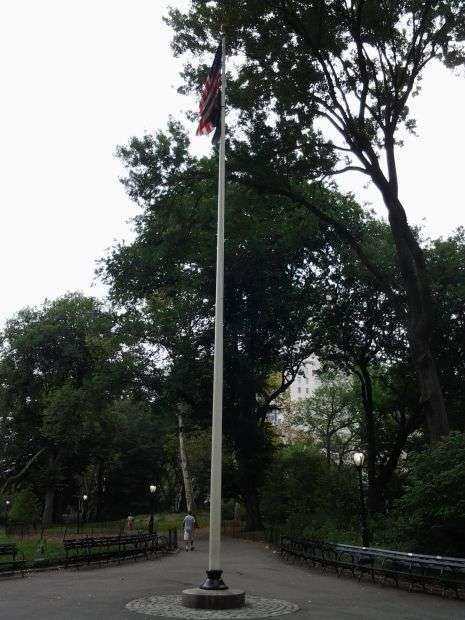 OVERSEAS SERVICE LEAGUE WAR MEMORIAL FLAGPOLE