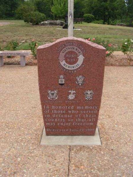 POST 639 VIETNAM WAR MEMORIAL