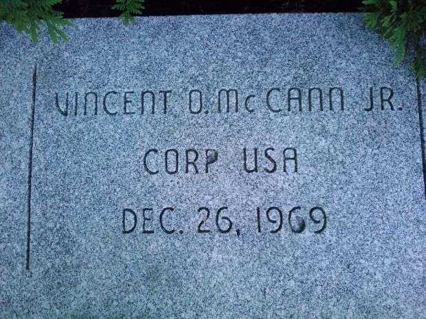 HOLYOKE VIETNAM WAR MEMORIAL HONOR STONE I