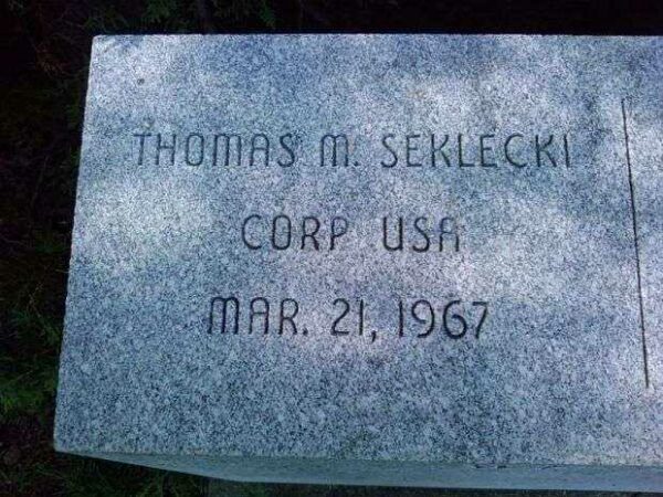 HOLYOKE VIETNAM WAR MEMORIAL HONOR STONE F