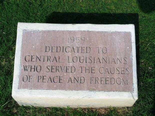 REPUBLIC F-84F THUNDERSTREAK MEMORIAL AIRCRAFT DEDICATION STONE