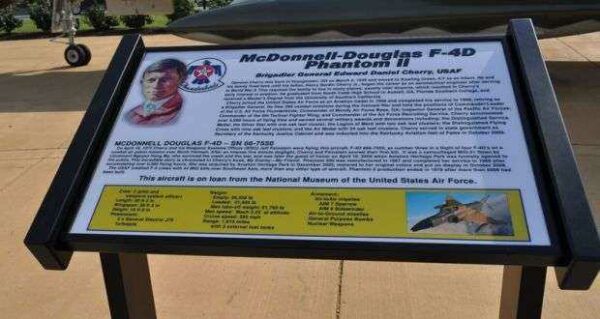 MCDONNELL DOUGLAS F-4D PHANTOM II MEMORIAL AIRCRAFT PLAQUE