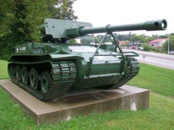 BOYD COUNTY WAR MEMORIAL TANK DESTROYER