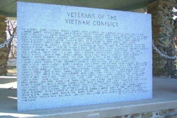 THURMONT VIETNAM CONFLICT MEMORIAL STONE
