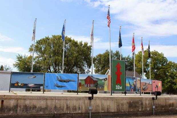 32ND INFANTRTY DIVISION WAR MEMORIAL MURAL