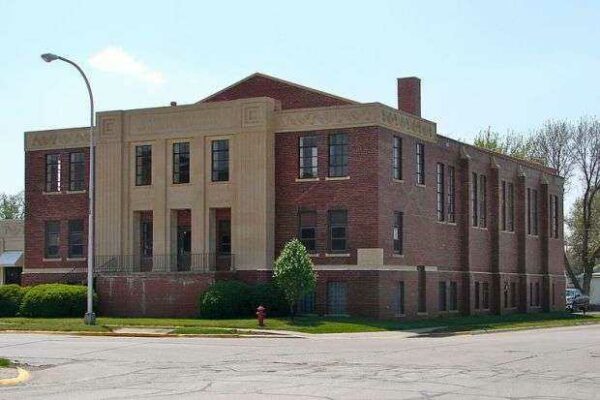 AMERICAN LEGION MEMORIAL BUILDING