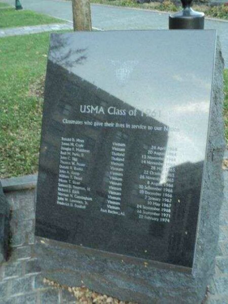 WEST POINT RECONCILIATION PLAZA MEMORIAL HONOR ROLL STONE B