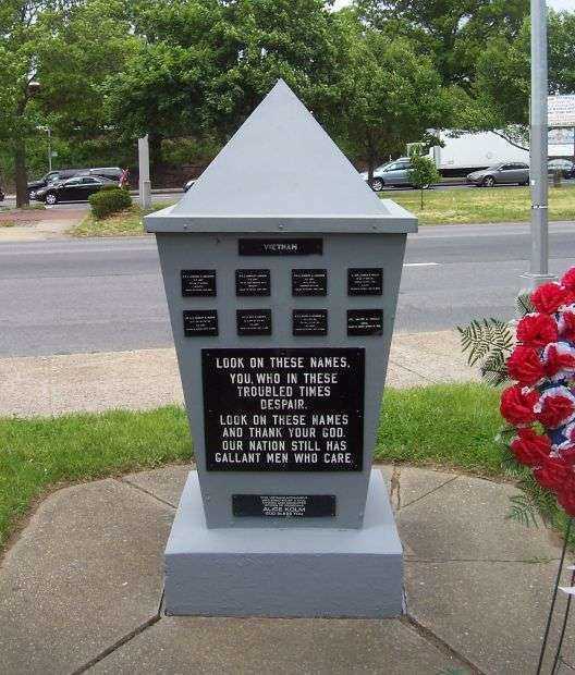 ROSEDALE VIETNAM VETERANS MEMORIAL