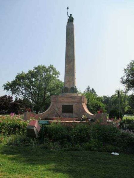LOCKPORT WAR MEMORIAL