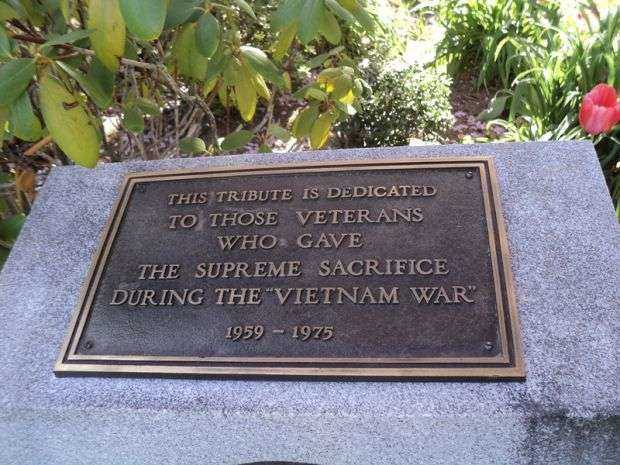 GLEN COVE VIETNAM WAR MEMORIAL DEDICATION PLAQUE