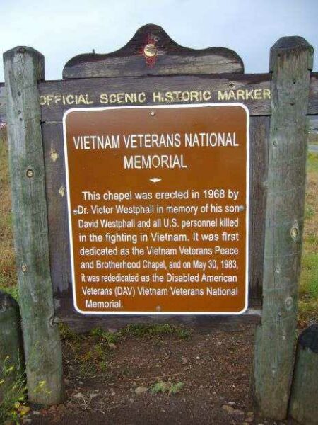 VIETNAM VETERANS NATIONAL MEMORIAL MARKER