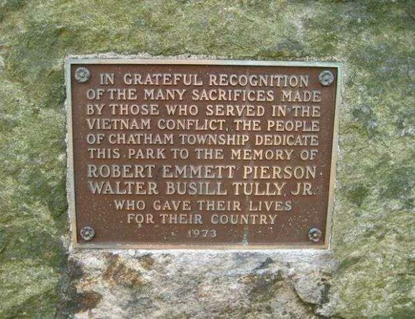 CHATHAM TOWNSHIP VIETNAM VETERANS MEMORIAL PARK PALQUE