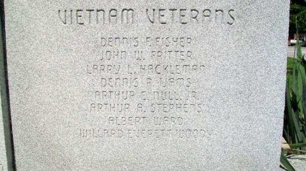 VERNON COUNTY WAR MEMORIAL HONOR ROLL STONE Q