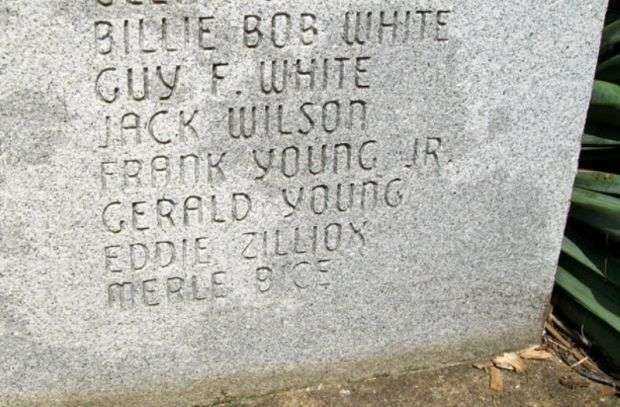 VERNON COUNTY WAR MEMORIAL HONOR ROLL STONE O