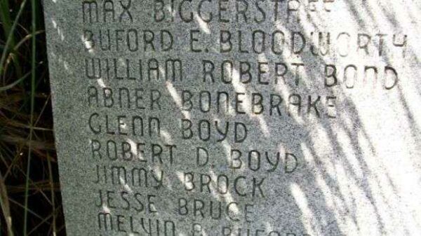 VERNON COUNTY WAR MEMORIAL HONOR ROLL STONE D