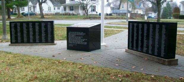 VIETNAM MEMORIAL FOR CASUALTIES FROM MISSOURI