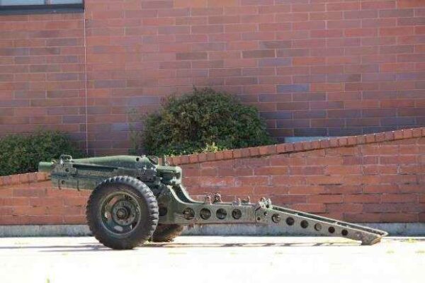 NEKOOSA WAR VETERANS MEMORIAL 5MM PACK HOWITZER