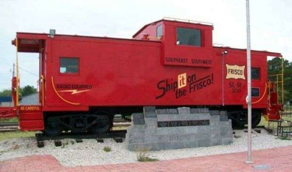 WAR VETERANS MEMORIAL RAILROAD CAR