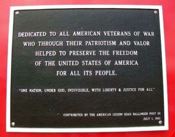 WAR VETERANS MEMORIAL RAILROAD CAR PLAQUE