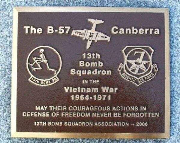 THE B-57 CANBERRA WAR MEMORIAL PLAQUE