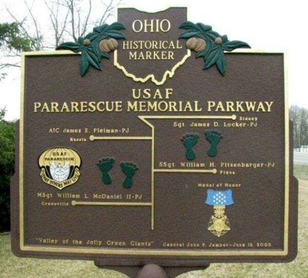USAF PARARESCUE MEMORIAL PARKWAY MARKER BACK