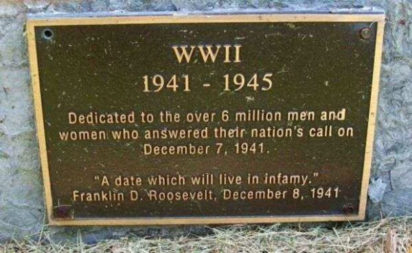 V.F.W. POST 9473 WORLD WAR II MEMORIAL FLAGPOLE PLAQUE