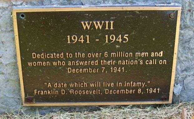 V.F.W. POST 9473 WORLD WAR II MEMORIAL FLAGPOLE PLAQUE