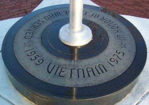 CANAL WINCHESTER VIETNAM VETERANS MEMORIAL FLAGPOLE BASE
