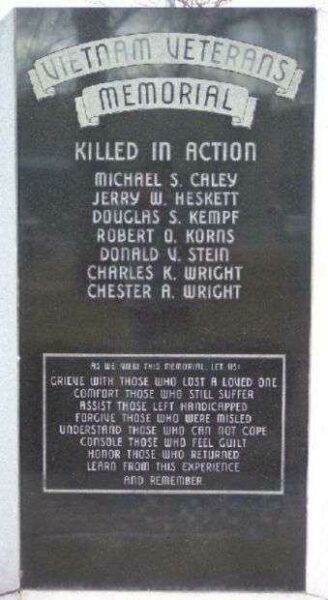 COSHOCTON COUNTY VIETNAM VETERANS MEMORIAL HONOR ROLL STONE