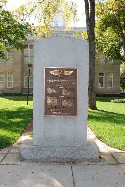 CLEVELAND COUNTY KOREAN AND VIETNAM WARS MEMORIAL