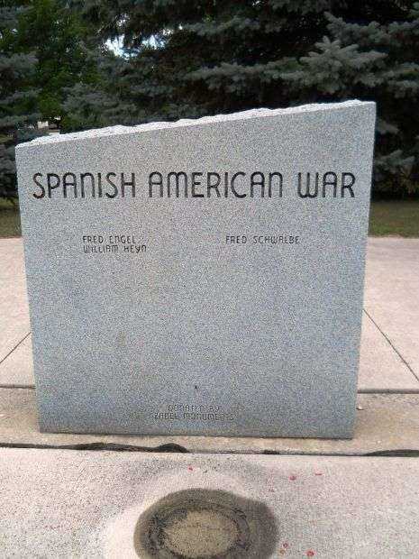 MANITOWOC COUNTY VETERANS MEMORIAL PANEL B