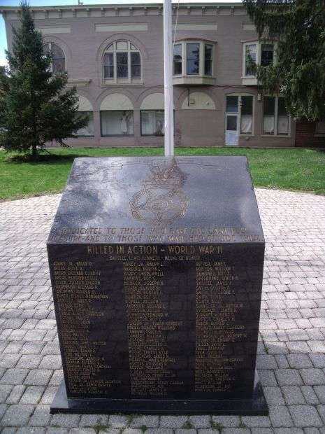 PULASKI COUNTY WAR MEMORIAL