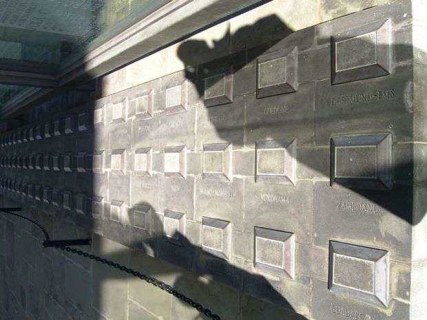 VIRGINIA WAR MEMORIAL WORLD WAR II CAMPAIGNS WALL G