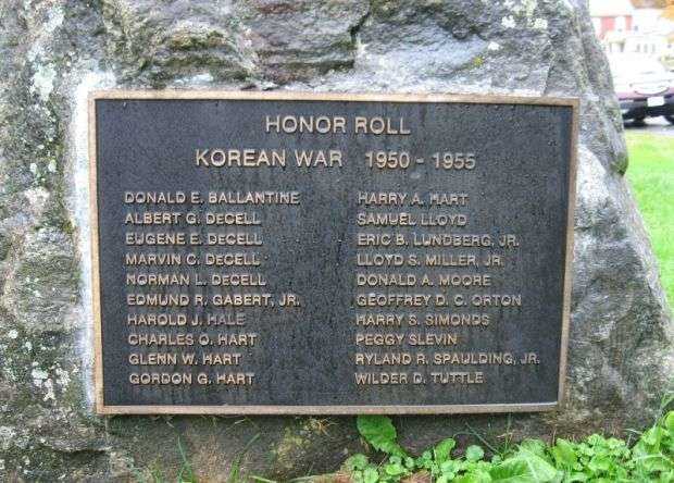 WESTON KOREAN WAR MEMORIAL HONOR ROLL PLAQUE