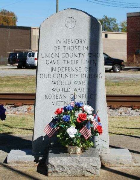 UNION COUNTY WAR VETERANS MEMORIAL DEDICATION STONE