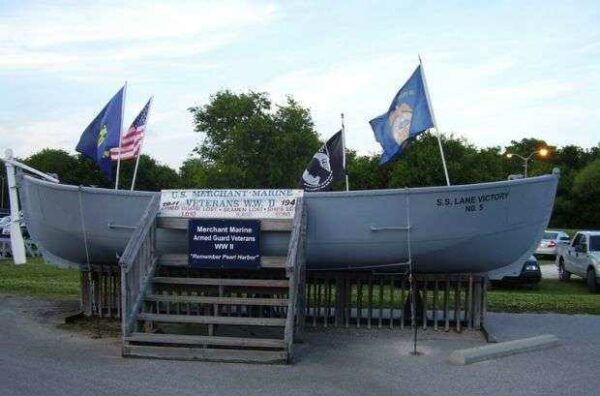 MERCHANT MARINE ARMED GUARD VETERANS MEMORIAL BOAT