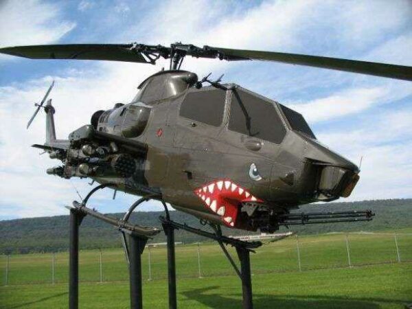 AH-1F BELL”COBRA” HELICOPTER MEMORIAL