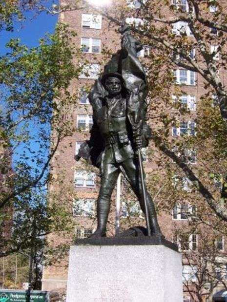 ABINGDON SQUARE DOUGHBOY MEMORIAL